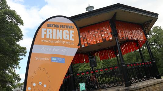 Fringe flag on Fringe Sunday (credit: Ian J. Parkes 2019)