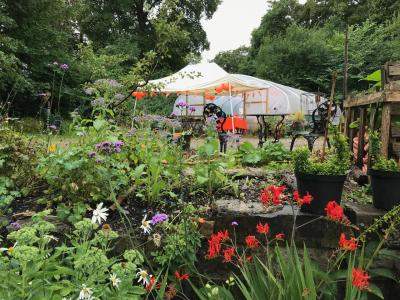 The scene is set for the 2022 Awards at the beautiful Serpentine Community Garden (credit: Catherine McBeth)