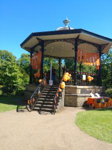 The beautiful bandstand at Fringe 2022 (credit: Stephanie Billen)
