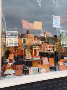 The Fringe comes to Scrivener's book shop (SB)