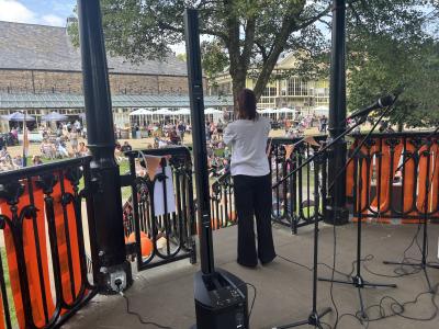 Amazing Performance introduces an extract from short play Yards Apart (MK)