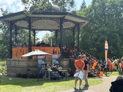Buxton Community Choir on a sunny Fringe Sunday (credit: Moira Kean 2025)