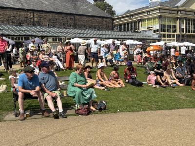 The crowd is with us at Fringe Sunday (MK)