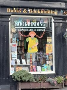 Scrivener's embraces the Flowerpot Trail (SB)