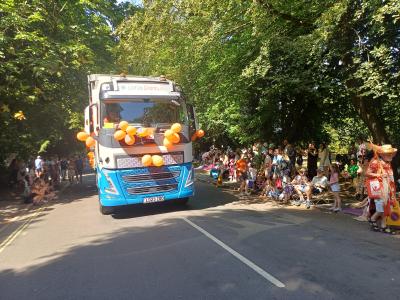 The float advancing beside Pavilion Gardens (credit: Dan Osborne 2026)