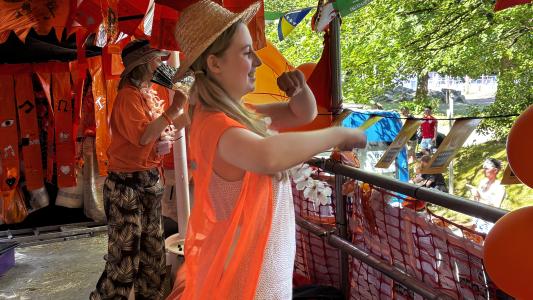 Stephanie and Darcy Cassidy from The Pendleton Codebreakers aboard the Fringe's Carnival float (credit: Moira Kean 2026)