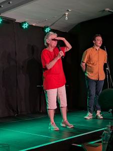 Jeanette promotes the Fringe Friends (credit: Dan Osborne)